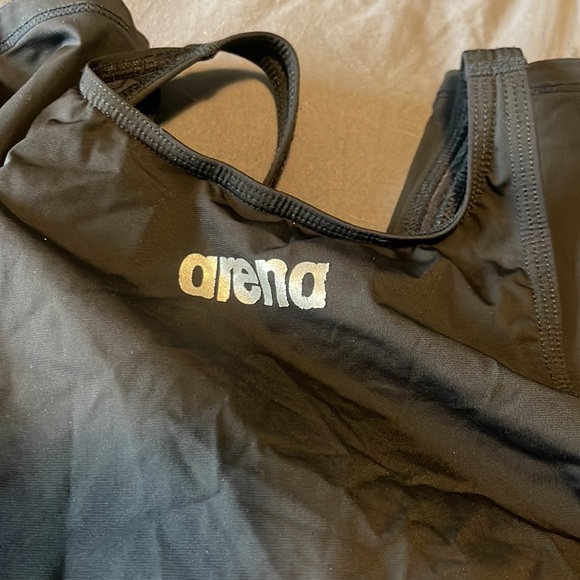 Arena tech suit - Picture 2 of 4